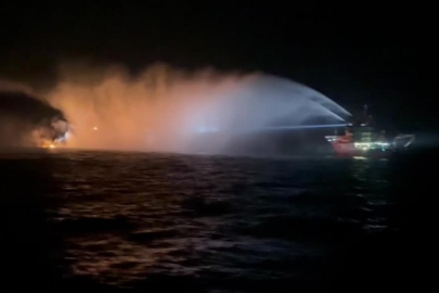 Karadeniz'de 2 ticari gemide patlama oldu