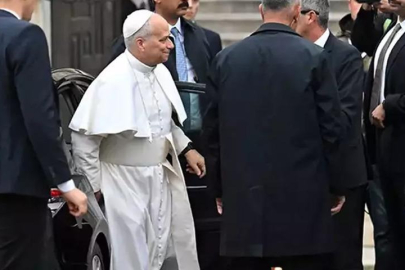 Papa 14. Leo Sultanahmet Camii'nde!