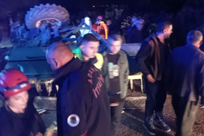 Adana'daki zincirleme kazada yaralanan sürücü kaldırıldığı hastanede hayatını kaybetti