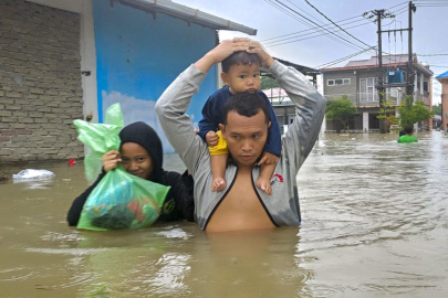 Endonezya felaketi yaşıyor! Ölü sayısı 442'ye çıktı, yüzlerce kişi kayıp