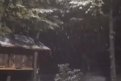 Kocaeli Kartepe'ye mevsimin ilk karı düştü