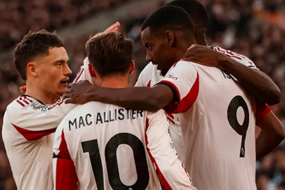 Liverpool nefes aldı: Premier Lig'de kritik galibiyet!