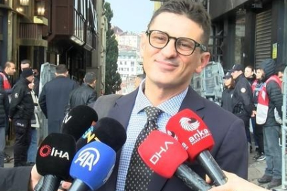 Papa 14. Leo'nun kabul ettiği baba Minguzzi "mutluluktan" ağladı!