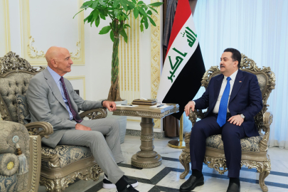 Sudani, ABD'nin Suriye Özel Temsilcisi Barrack ile bir araya geldi