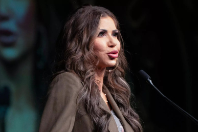 ABD İç Güvenlik Bakanı Venezüella göçmenlerinin sınır dışı edilmesini onayladı