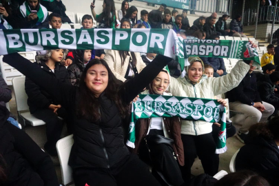 Bursalı çocuklar Bursaspor coşkusunu tribünde yaşadı