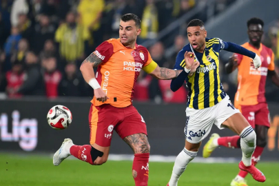 Fenerbahçe tribünlerinden derbide yıldız isme büyük tepki!