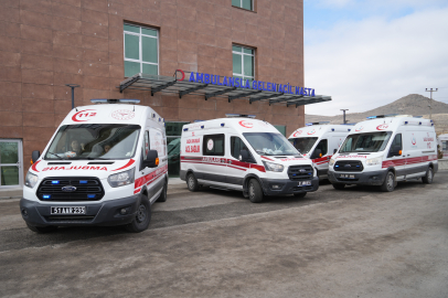 Niğde'de tavuk döner yiyen 3 öğrenci zehirlendi