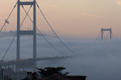 İstanbul Boğazı'nda gemi trafiği askıya alındı