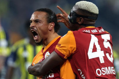 Victor Osimhen'den Fenerbahçe derbisi sonrası art arda paylaşımlar!