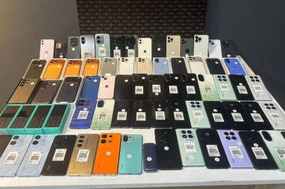 Bursa'da kaçak telefon operasyonu! Tek tek ele geçirildiler: 3 milyon TL değerinde...