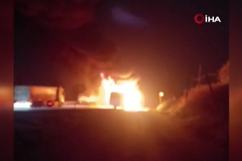 Bursa'da servis otobüsü alev alev yandı!