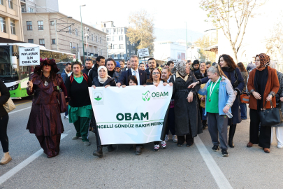 Bursa Osmangazi’de engelli bireyler farkındalık için yürüdü