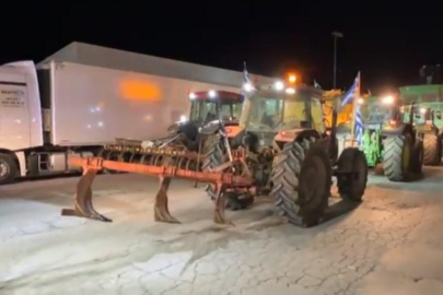 İpsala'da hareketli saatler! Çiftçiler sınırı kapattı: Geçişler tamamen durdu...