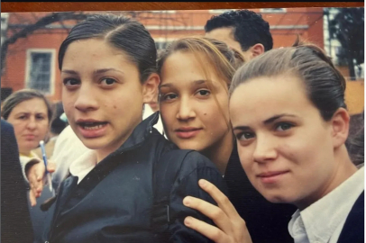 Gupse Özay ortaokul fotoğrafını paylaştı herkes "Hiç değişmemiş" dedi