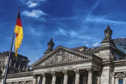 Almanya'da tartışmalı emeklilik tasarısı mecliste onaylandı