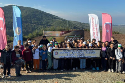 Bursa Vefat eden öğretmenleri için fidan diktiler