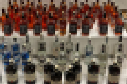 Eskişehir'de 128 şişe kaçak alkol ele geçirildi