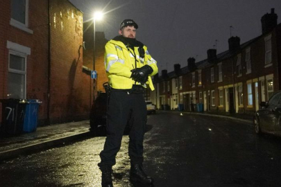 İngiltere'de alarm! Patlayıcı madde şüphesiyle 200'den fazla ev tahliye edildi