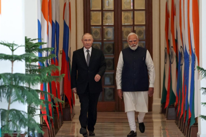 Putin, Hindistan'a enerji sevkiyatını sürdürmeye hazır olduklarını söyledi