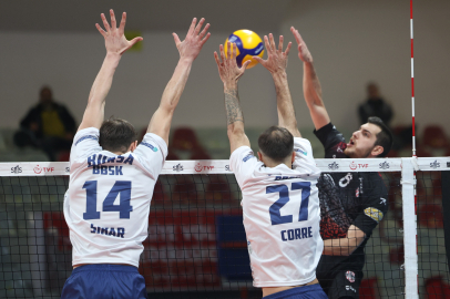 Bursa Büyükşehir Belediyespor set vermeden kazandı