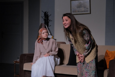 “Kadın Sığınağı” Bursa'da ilk gösterimiyle izleyiciden tam not aldı