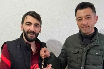 Ağrı’da kaybolan altın bilekliği jandarma personeli teslim etti