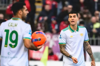 Zeki Çelik atıldı Roma kaybetti