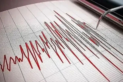Antalya'da 4.9 büyüklüğünde deprem!