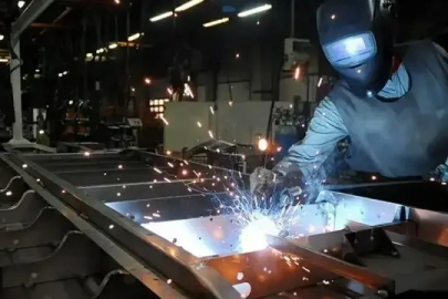 Metal işçilerinin zam görüşmelerinde uyuşmazlık: Arabuluculuk süreci başladı