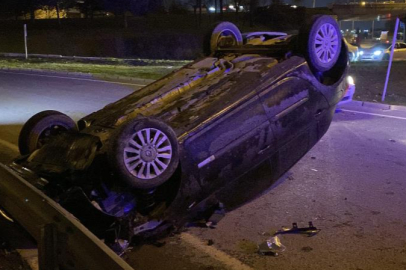 Bursa'da kontrolden çıkan otomobil takla attı!