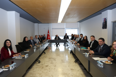 Bursa Nilüfer Belediye Başkanı Özdemir sanayi bölgeleri temsilcileriyle bir araya geldi