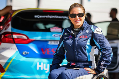 Bursa'nın gururu Kübra Denizci Keskin'den çifte başarı