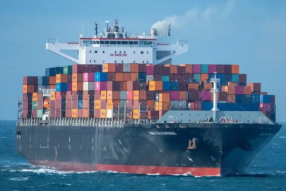 Dünyanın ilk nükleer konteyner gemisi geliyor