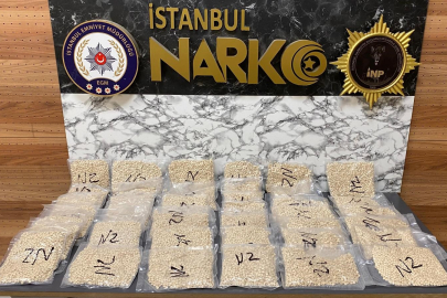 İstanbul'da baza altındaki valizden binlerce uyuşturucu hap çıktı