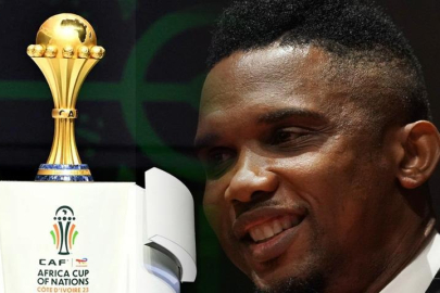 Bir takım iki hoca! Kamerun'da Eto'o ve bakanlık ortalığı karıştırdı...