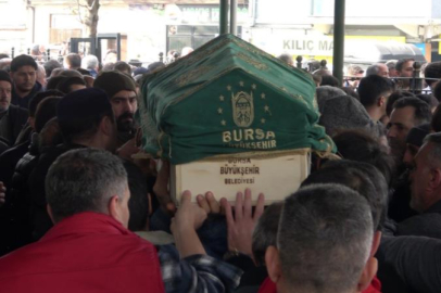 Burs'da sahilde cesedi bulunan 19 yaşındaki Berat Yavuz toprağa verildi