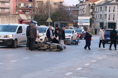 Bursa'da yaralı motosiklet sürücüsü yaralı annesinin elini tutup moral verdi