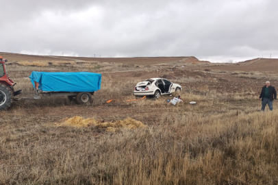 Çorum’da otomobil şarampole yuvarlandı: 2 yaralı