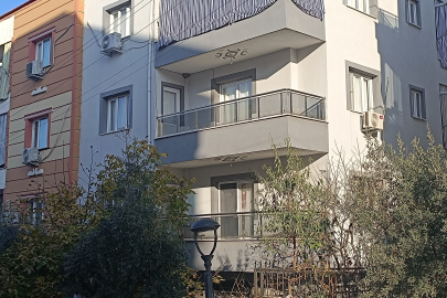 Manisa'da boşaltılan iki binanın sakinleri evlerine geri döndü