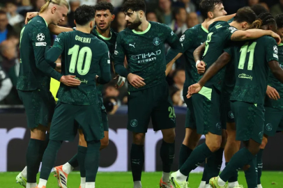 Real Madrid taraftarları öfkelendi: Manchester City dev maçta geri dönüş yaptı