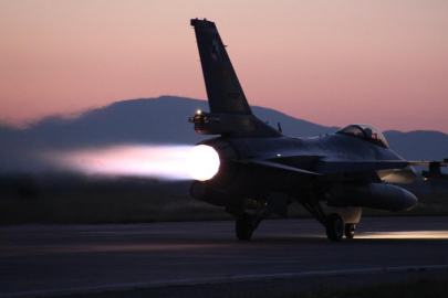 Ankara Valiliği'nden F-16 uçuşları için "yüksek ses" uyarısı