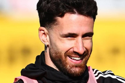 Beşiktaş'ta Trabzonspor derbisi öncesi flaş gelişme! Ayrılık iddiaları vardı, Rafa Silva bombası patladı!