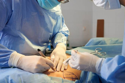 Bıçak parası aldığı öne sürülen profesör tutuklandı