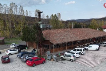 Bursa'da bin yıllık yemek kültürünü 400 yıllık hana taşıdılar