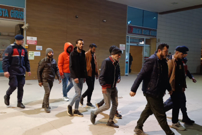 Bursa İnegöl'de 8 kaçak göçmen yakalandı