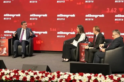 Cevdet Yılmaz 'Yatırım ve Finansta Türkiye Yüzyılı Zirvesi'nde konuştu
