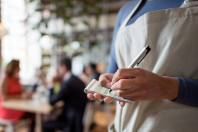 Lokantalarda yeni dönem! Adisyonda 'servis ücreti' devam edecek mi?