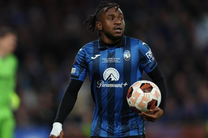 Galatasaray'a Lookman transferinde dev engel