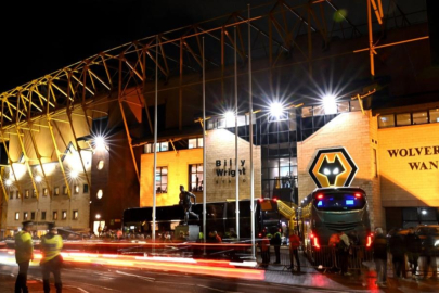 Premier Lig'de yüzyılın çöküşü! İngiliz devi iflas bayrağını çekti...